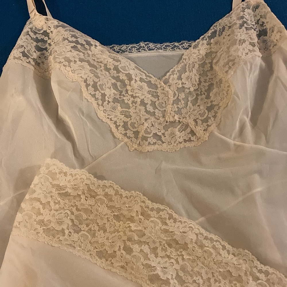Vintage slip